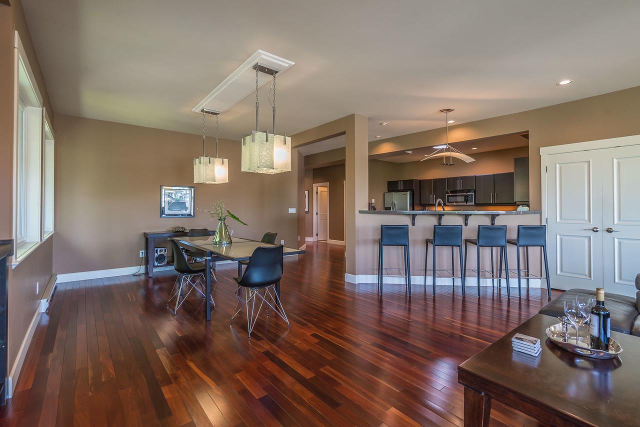 Luxury Penthouse Downtown Nanaimo Apartment Luaran gambar