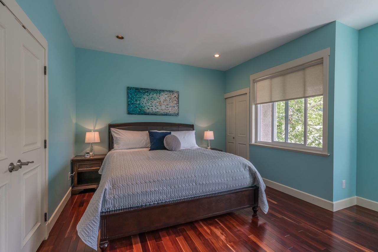 Luxury Penthouse Downtown Nanaimo Apartment Luaran gambar